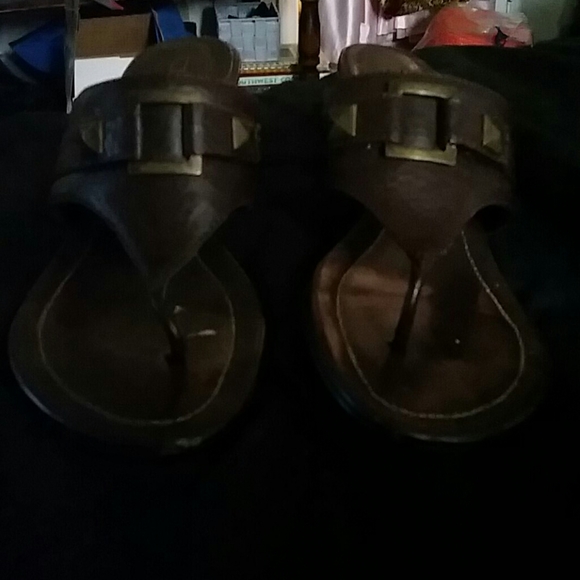 Brown heels - Picture 1 of 3